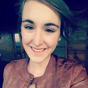 Meet your Posher, Shelby